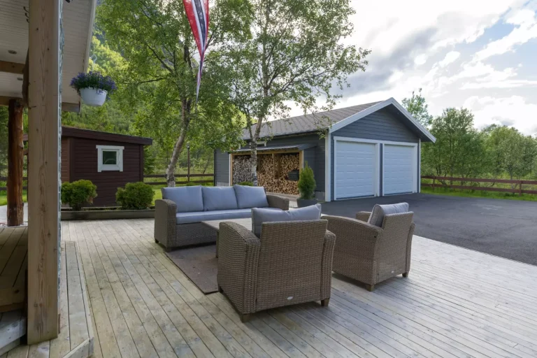 The sun terrace in front, great for lunch and afternoon.